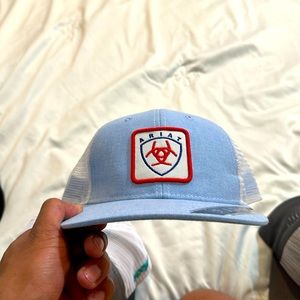 New men’s Ariat hat